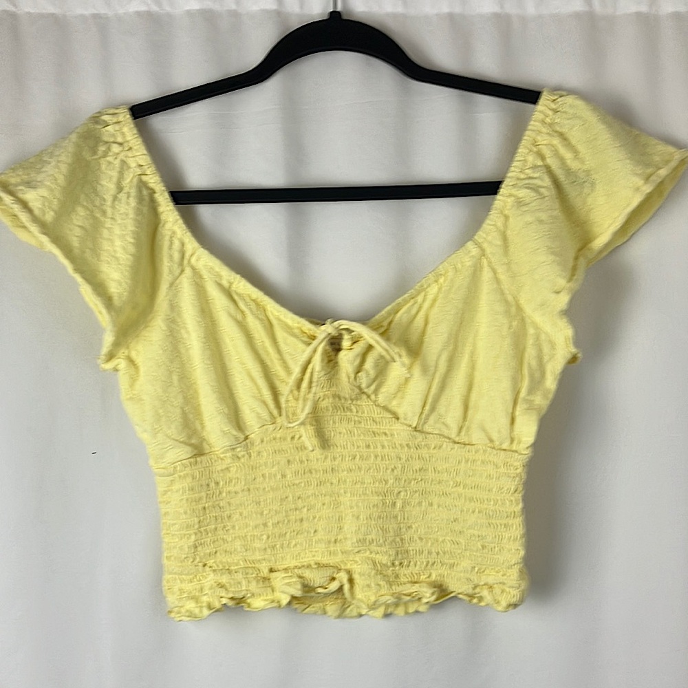 Billa Bong yellow cropped top woman’s size large